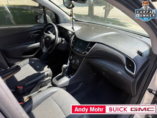 Used 2020 Chevrolet Trax LT w/ LT Convenience Package FWD image 7