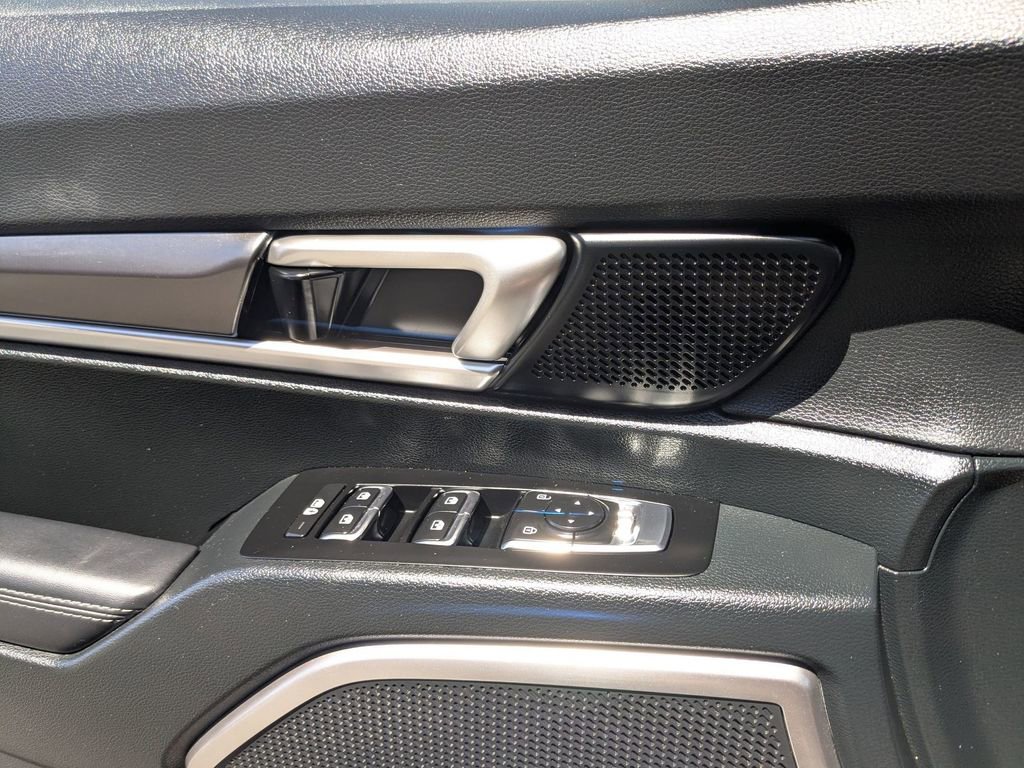 Used 2025 Kia Telluride S image 16