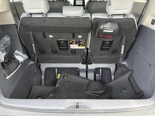 Used 2024 Toyota Sienna XLE w/ XLE Plus Package AWD/4WD image 21