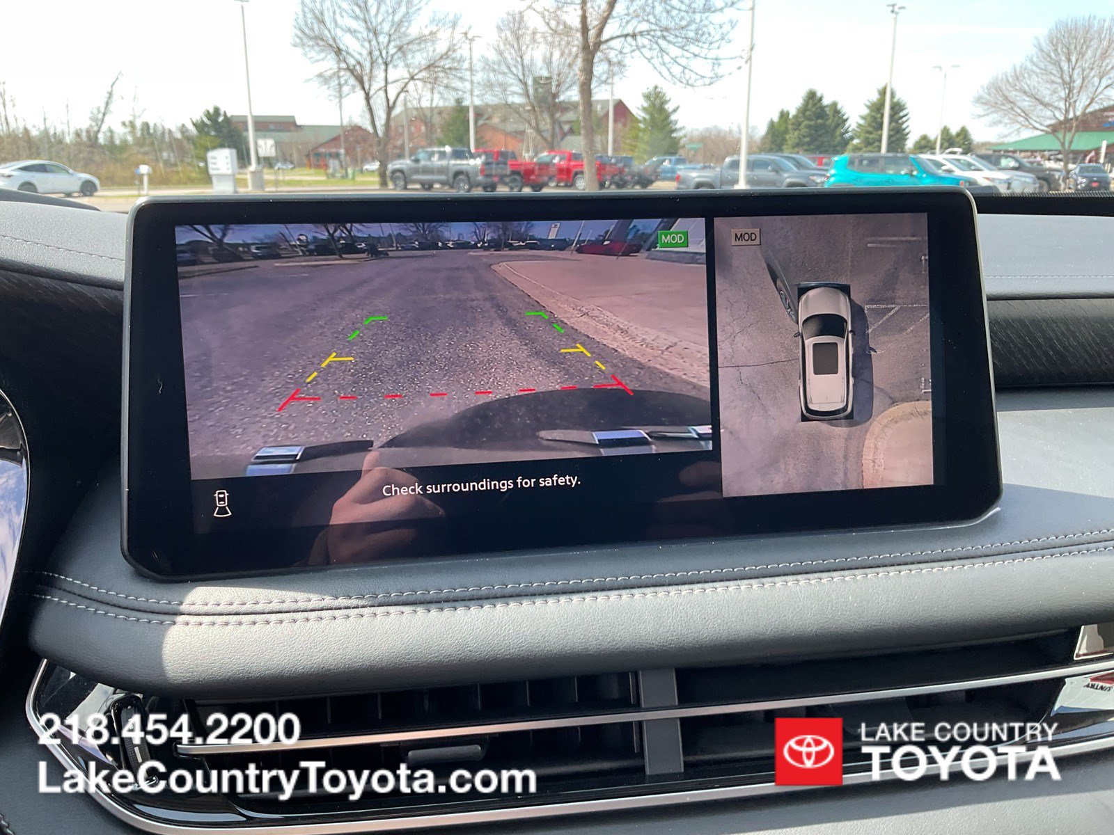 Used 2025 INFINITI QX60 Sensory AWD/4WD image 32