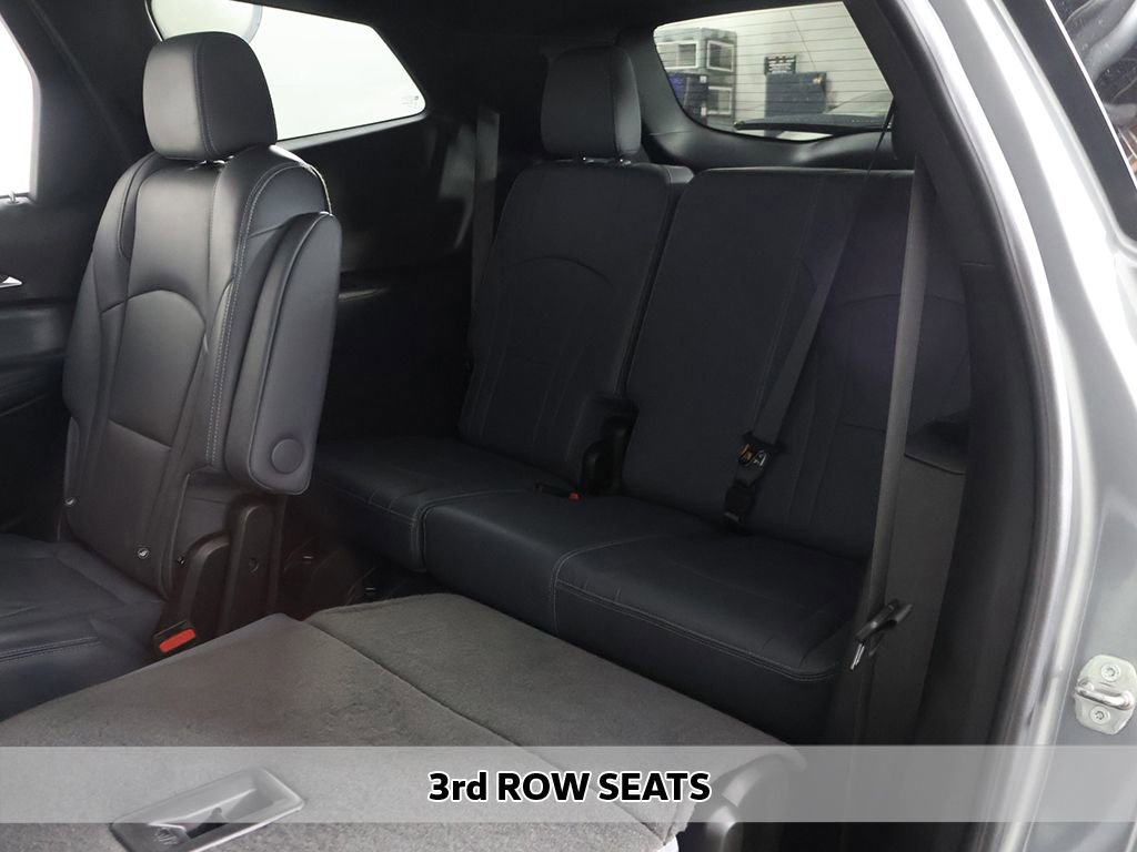 Used 2023 Buick Enclave Essence w/ Experience Buick Package image 7