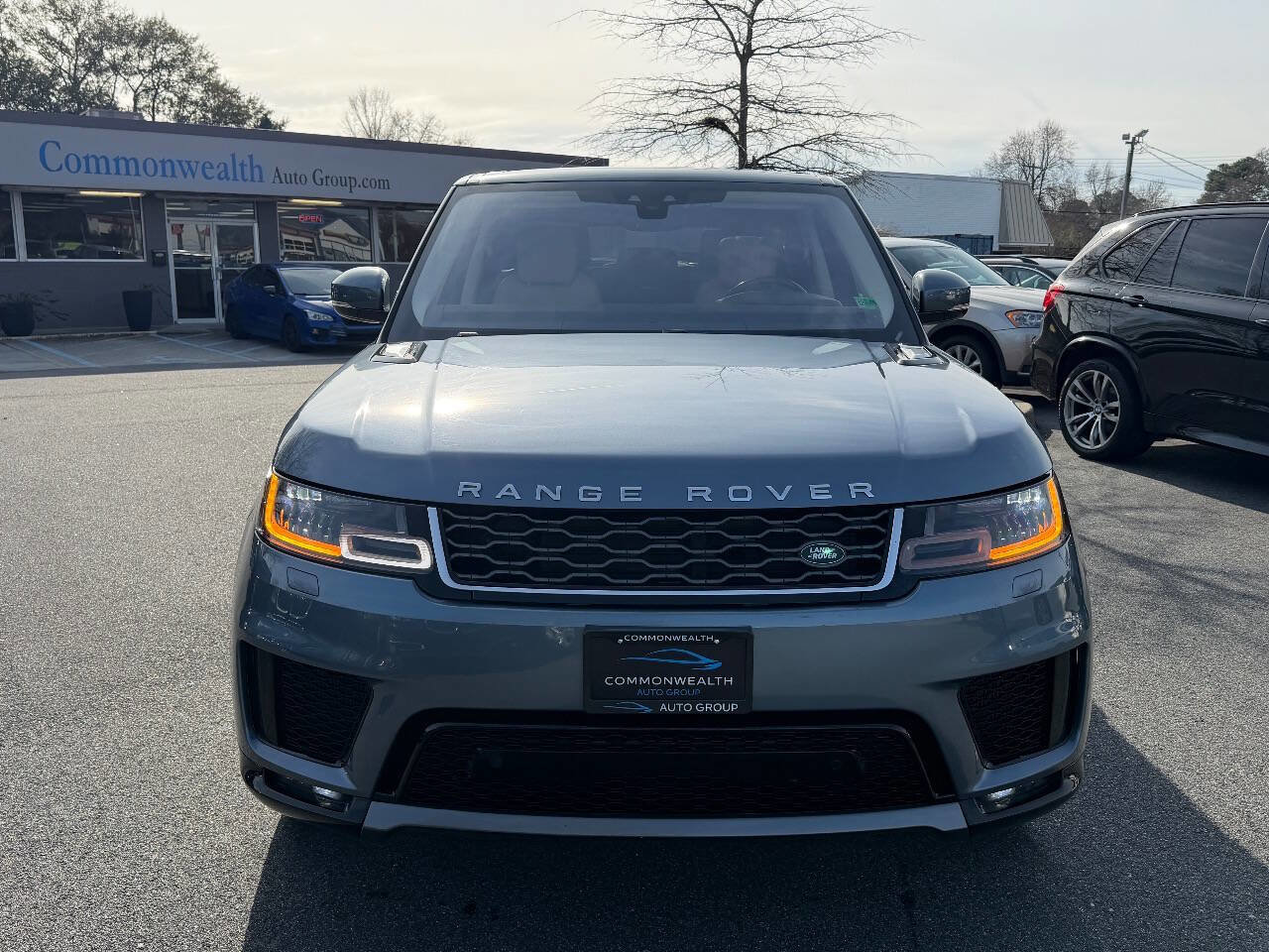 Used 2018 Land Rover Range Rover Sport HSE AWD/4WD image 4