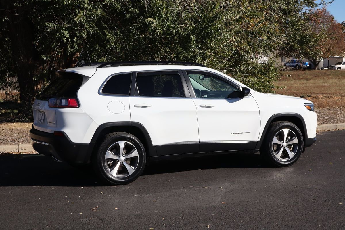 Used 2022 Jeep Cherokee Limited image 4