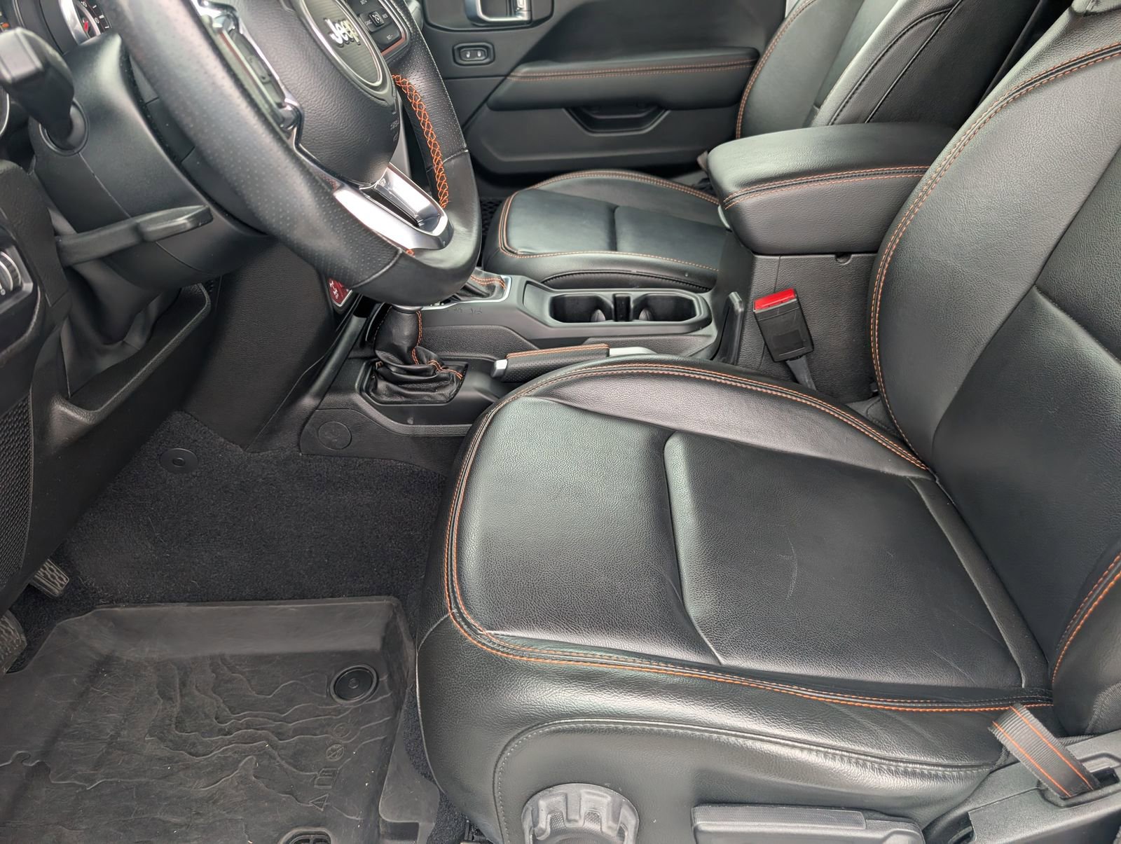 Used 2022 Jeep Gladiator Mojave AWD/4WD image 11