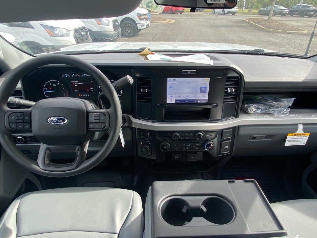 New 2026 Ford F350 XL w/ XL Chrome Package image 11