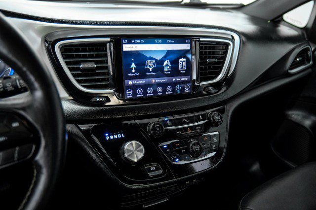 Used 2019 Chrysler Pacifica Touring-L w/ S Appearance Package FWD image 24
