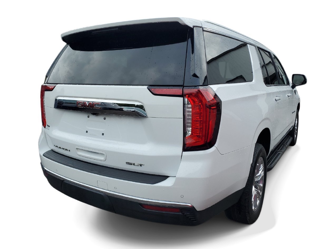 Used 2022 GMC Yukon XL SLT w/ SLT Premium Package AWD/4WD image 4