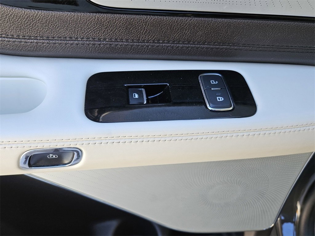 Used 2020 Lincoln Aviator Black Label w/ Dynamic Handling Package image 26