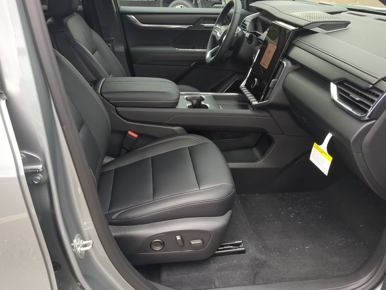 New 2026 GMC Acadia Elevation w/ Black Edition FWD image 29