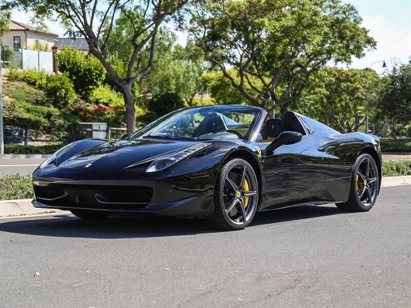 Used 2013 Ferrari 458 Spider RWD image 12