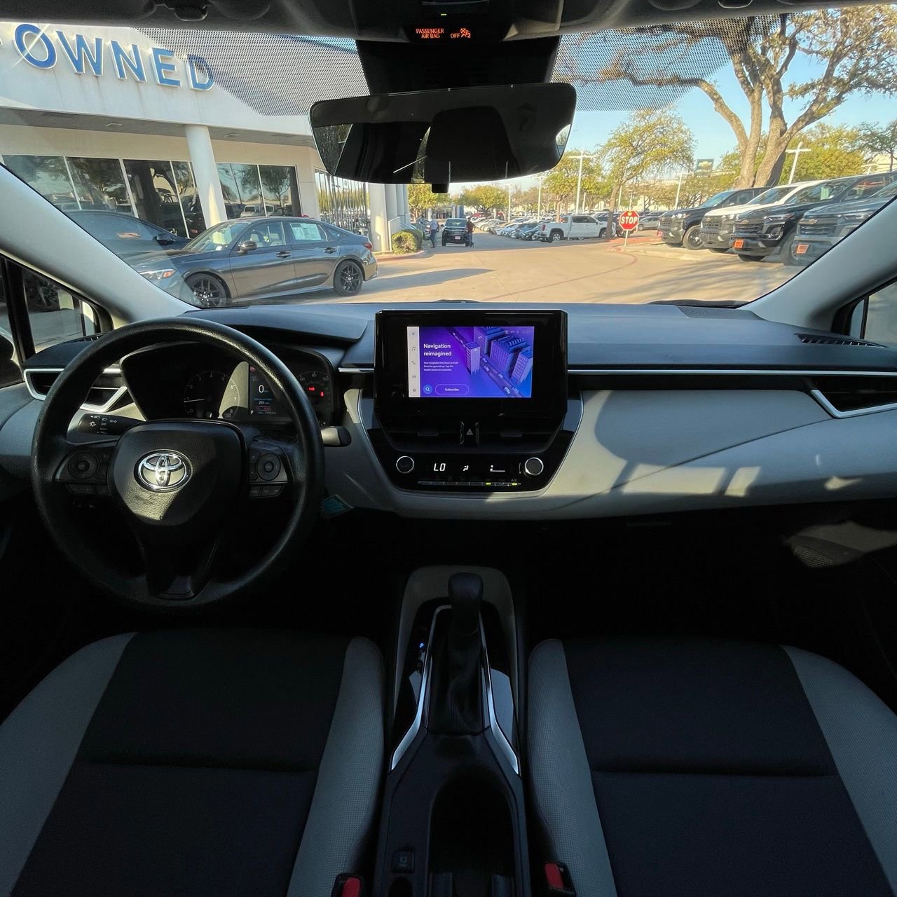 Used 2024 Toyota Corolla LE image 11