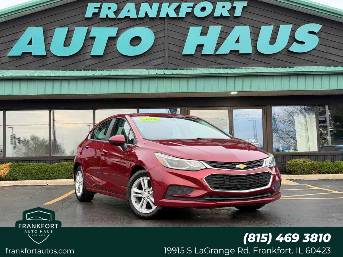 Used 2017 Chevrolet Cruze LT image 1