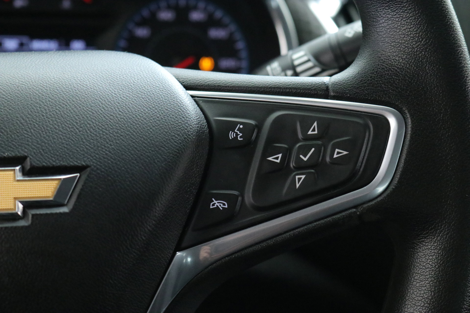 Used 2018 Chevrolet Malibu LT image 19