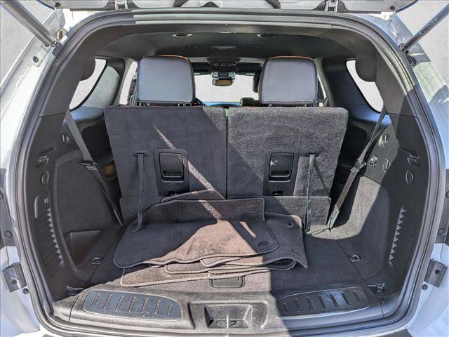 Used 2019 Dodge Durango R/T w/ Technology Group AWD/4WD image 6