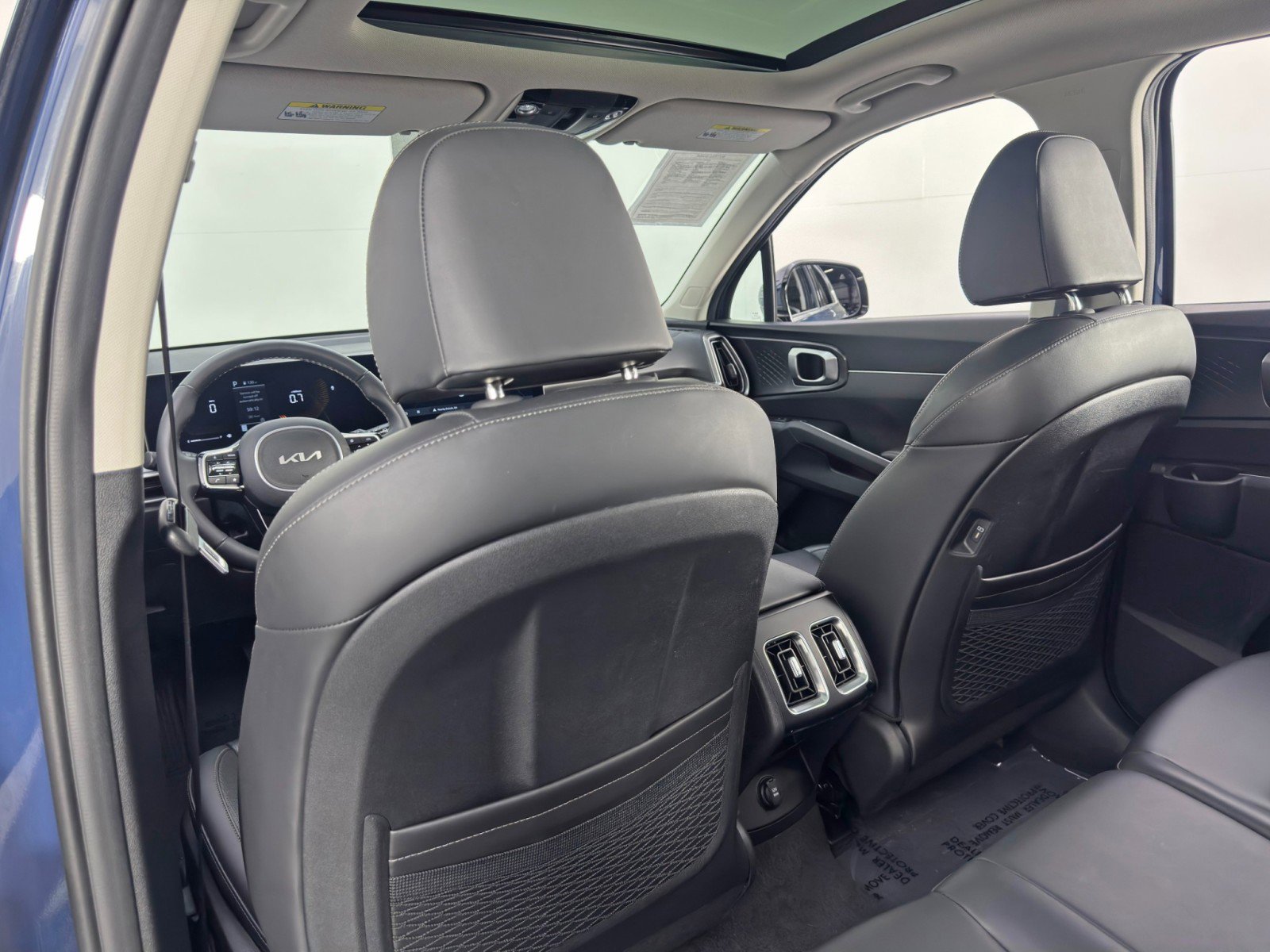 Used 2024 Kia Sorento S w/ Panoramic Sunroof Package AWD/4WD image 31