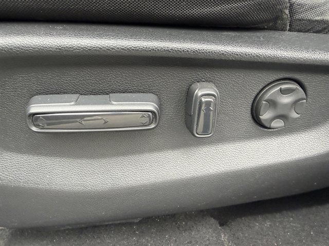 Used 2017 Honda CR-V EX image 10