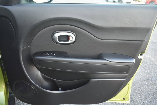 Used 2017 Kia Soul + image 36
