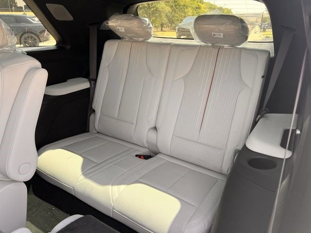 New 2027 Cadillac Vistiq Sport AWD/4WD image 25