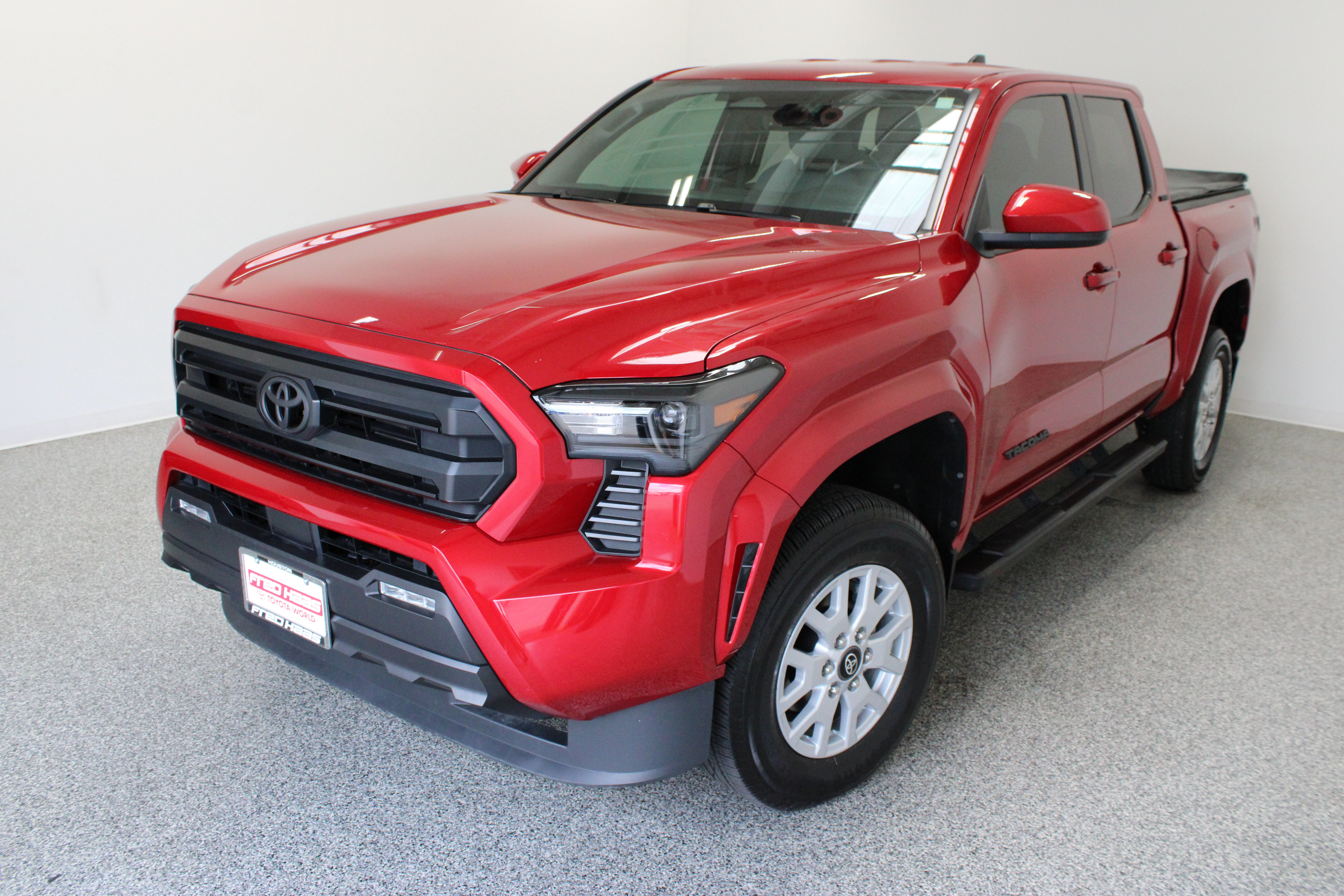 Used 2024 Toyota Tacoma SR5 AWD/4WD image 2