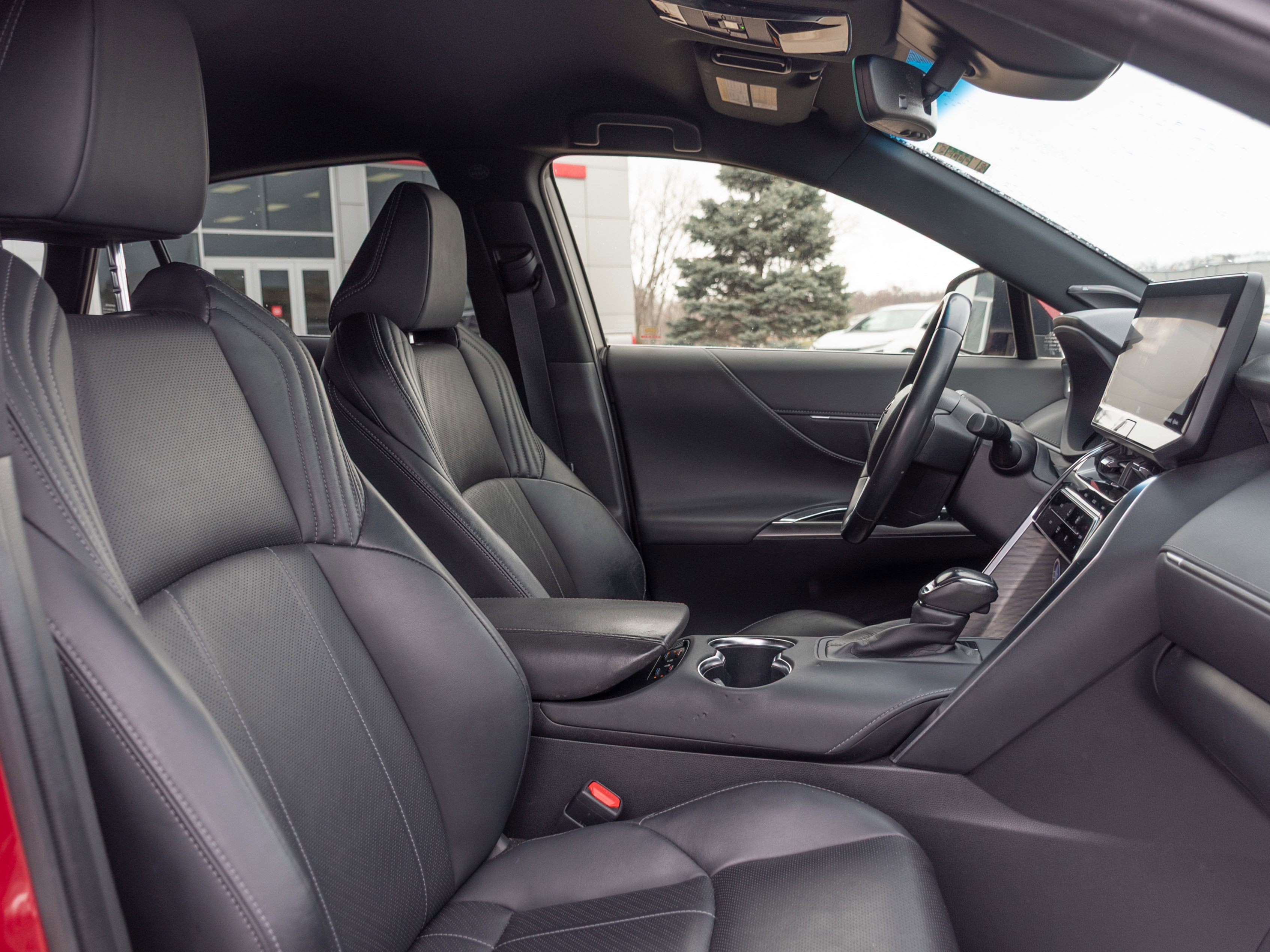 Used 2021 Toyota Venza XLE w/ Softex Package image 22