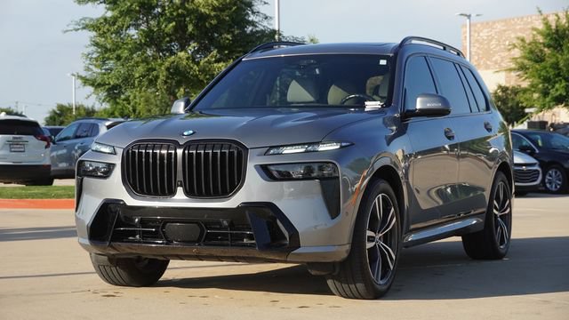Used 2024 BMW X7 xDrive40i w/ Executive Package AWD/4WD image 3