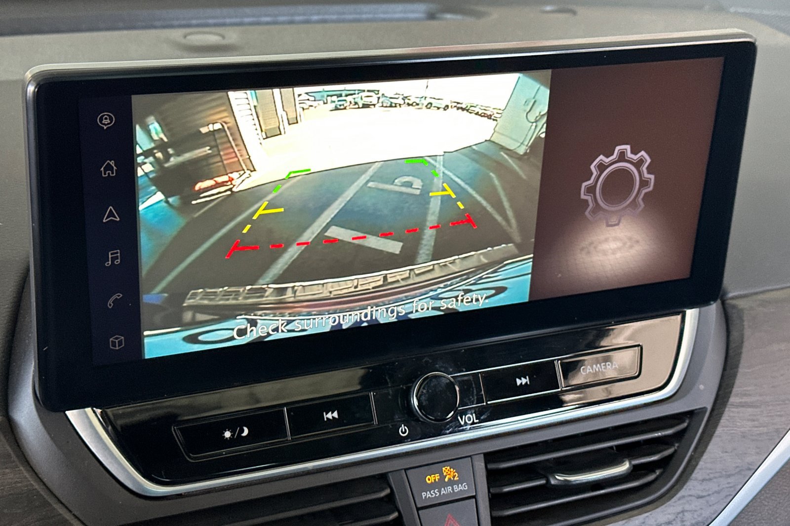 Certified 2023 Nissan Altima 2.5 SV w/ SV Premium Package FWD image 18