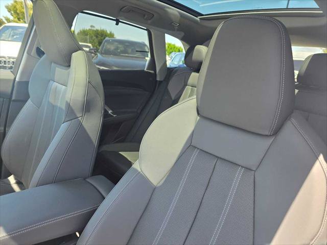 Used 2025 Audi Q5 Prestige AWD/4WD image 25