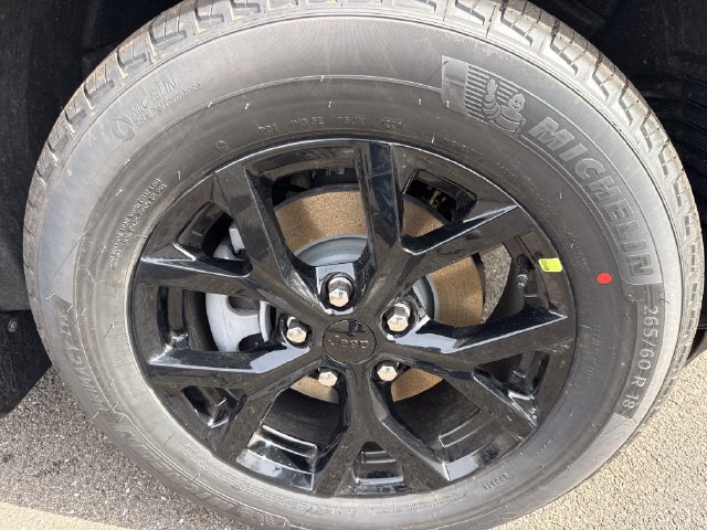 New 2026 Jeep Grand Cherokee Altitude AWD/4WD image 6
