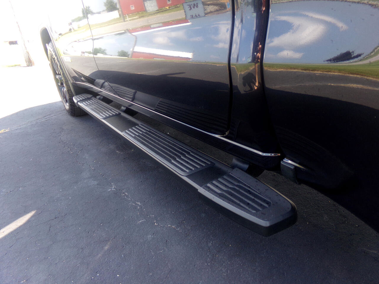 Used 2023 GMC Sierra 1500 Elevation image 14