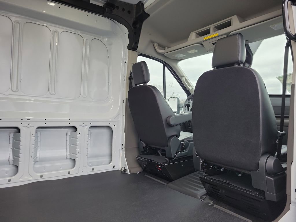 New 2026 Ford Transit 250 148 Medium Roof image 12