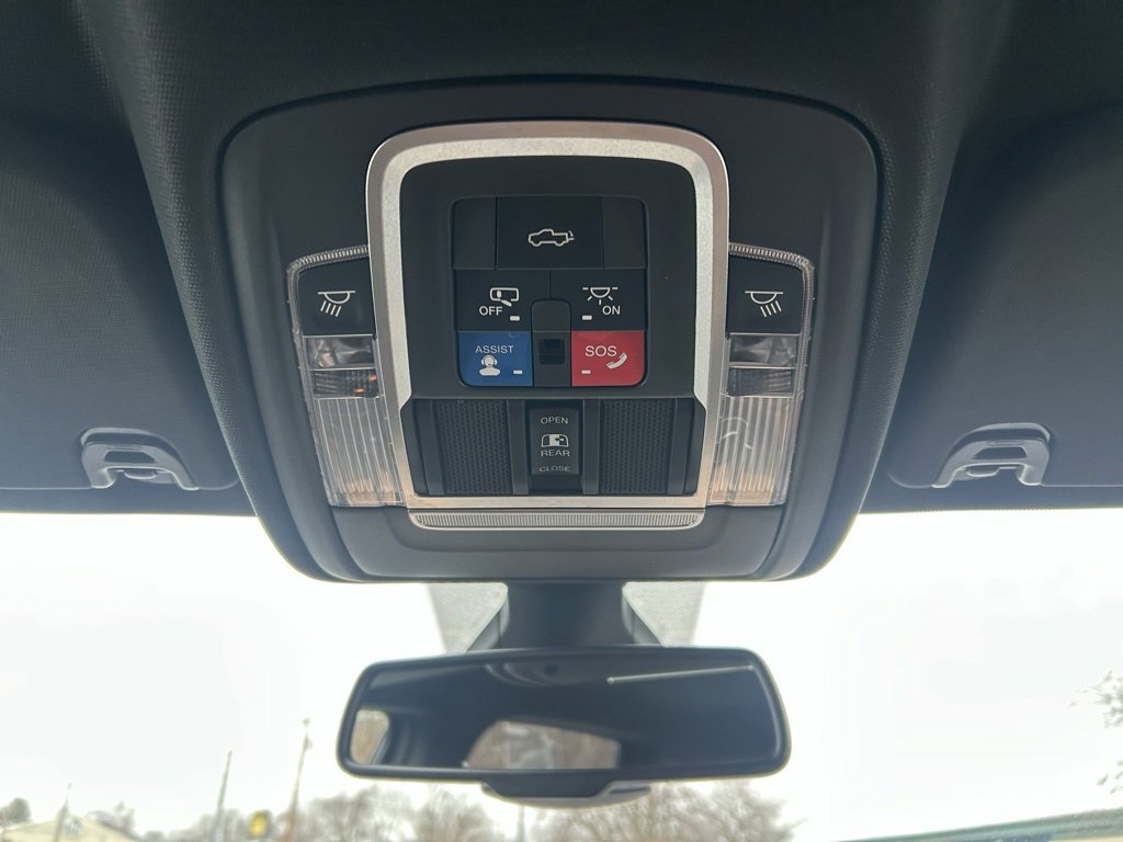 Used 2019 RAM 1500 Limited image 17