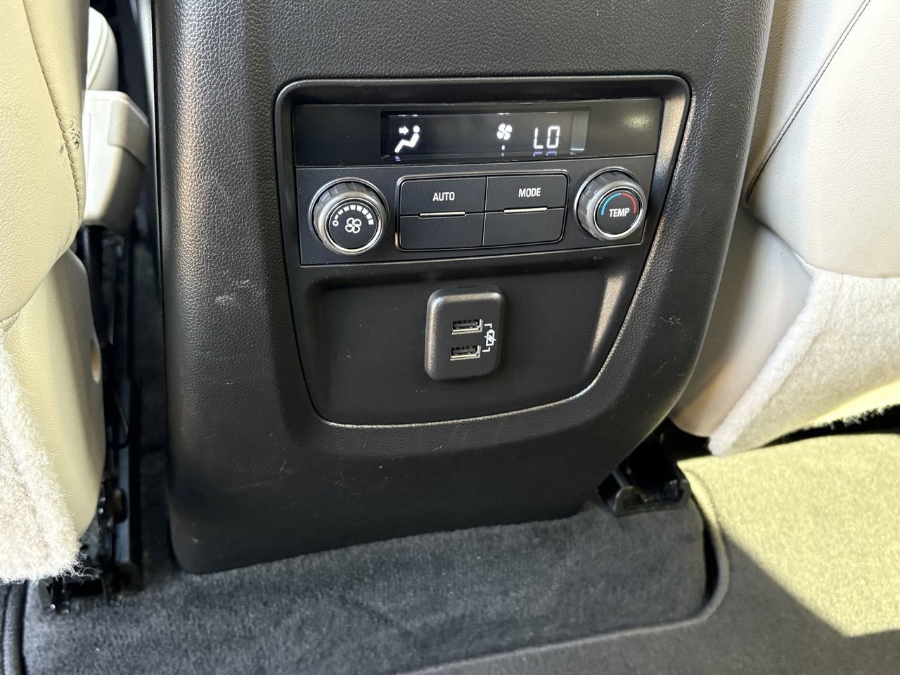 Used 2023 Buick Enclave Essence w/ Sport Touring Edition image 23