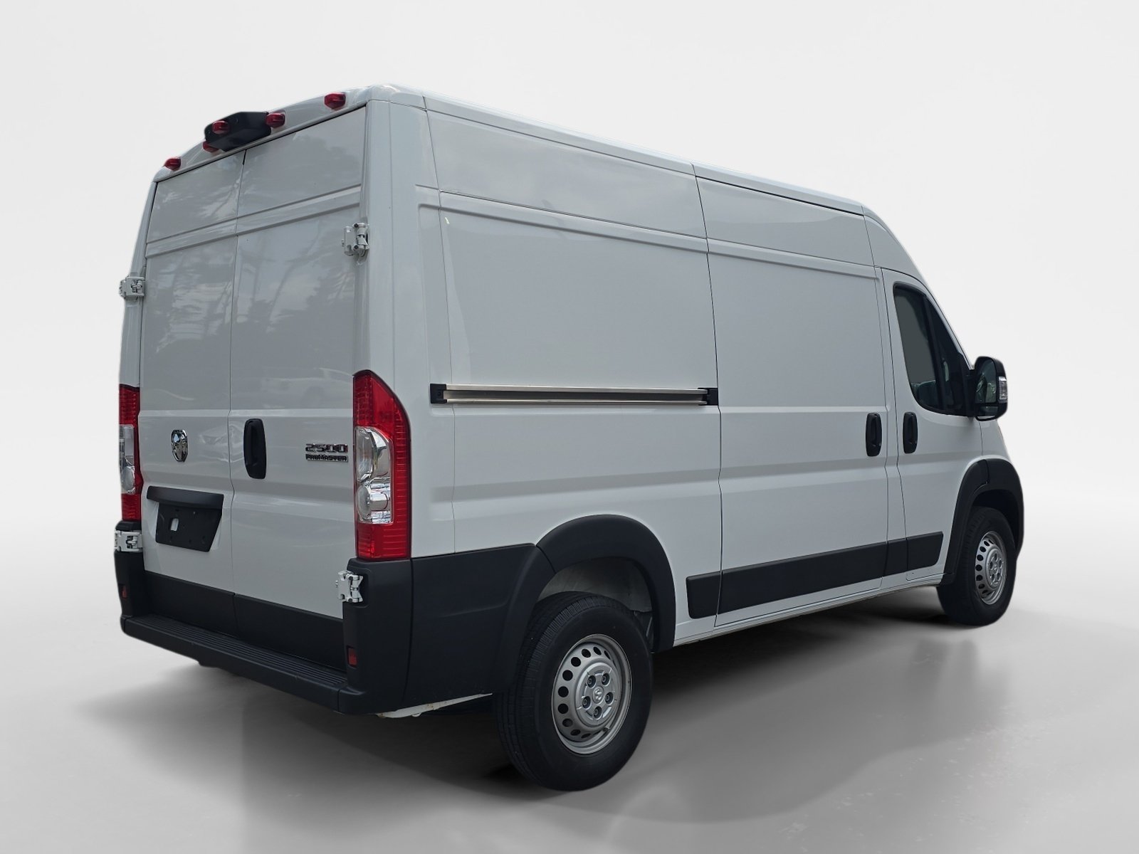 Used 2024 RAM ProMaster 2500 w/ Convenience Group FWD image 6