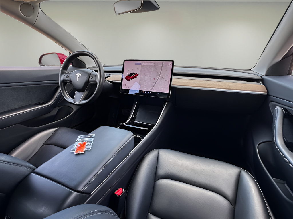 Used 2018 Tesla Model 3 Long Range AWD/4WD image 19