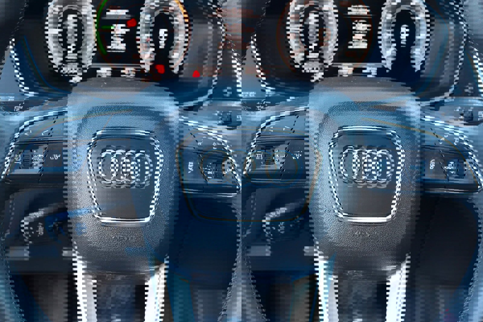 Used 2025 Audi Q5 e Premium image 29