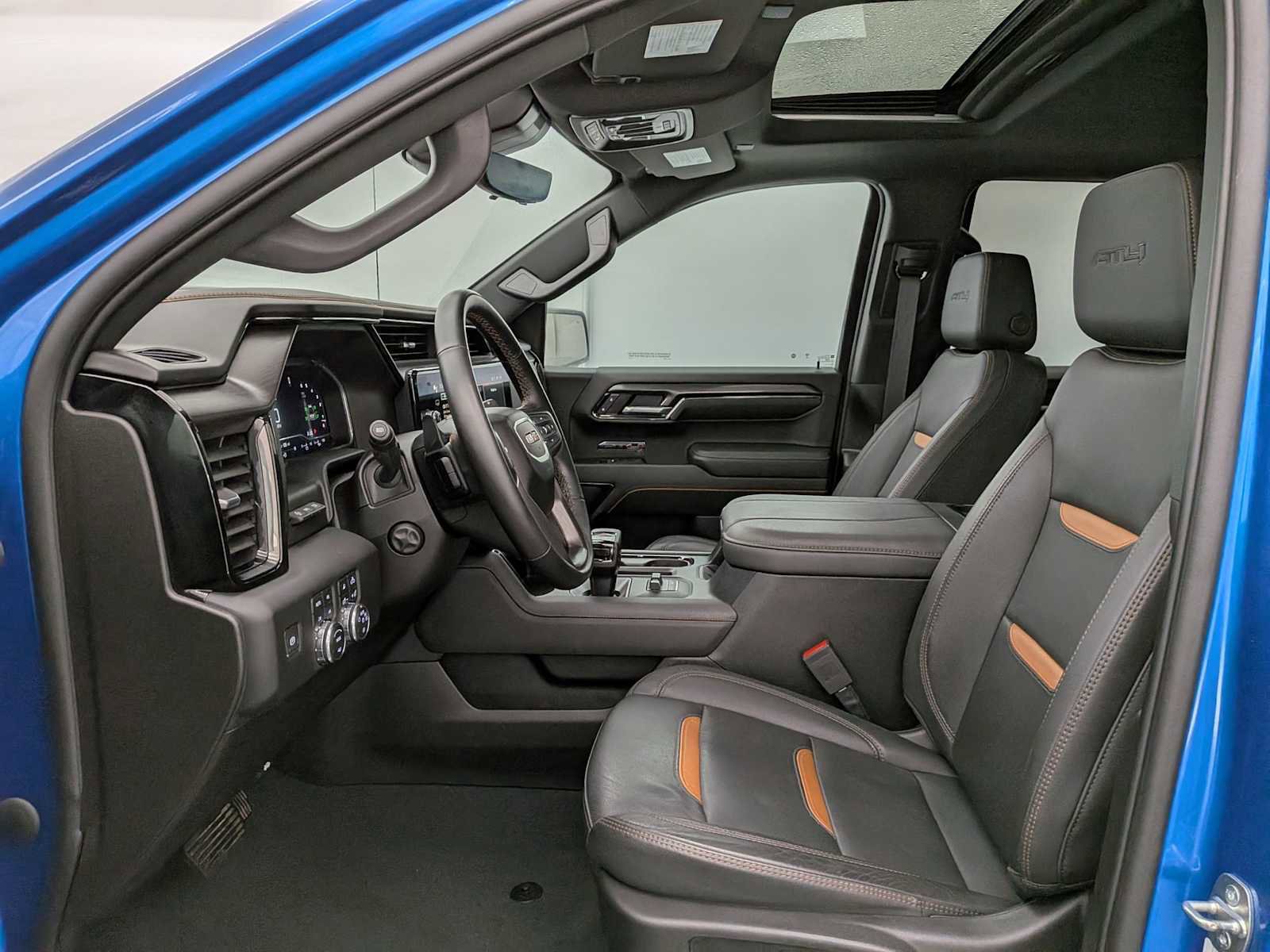 Used 2024 GMC Sierra 1500 AT4 w/ Technology Package image 18