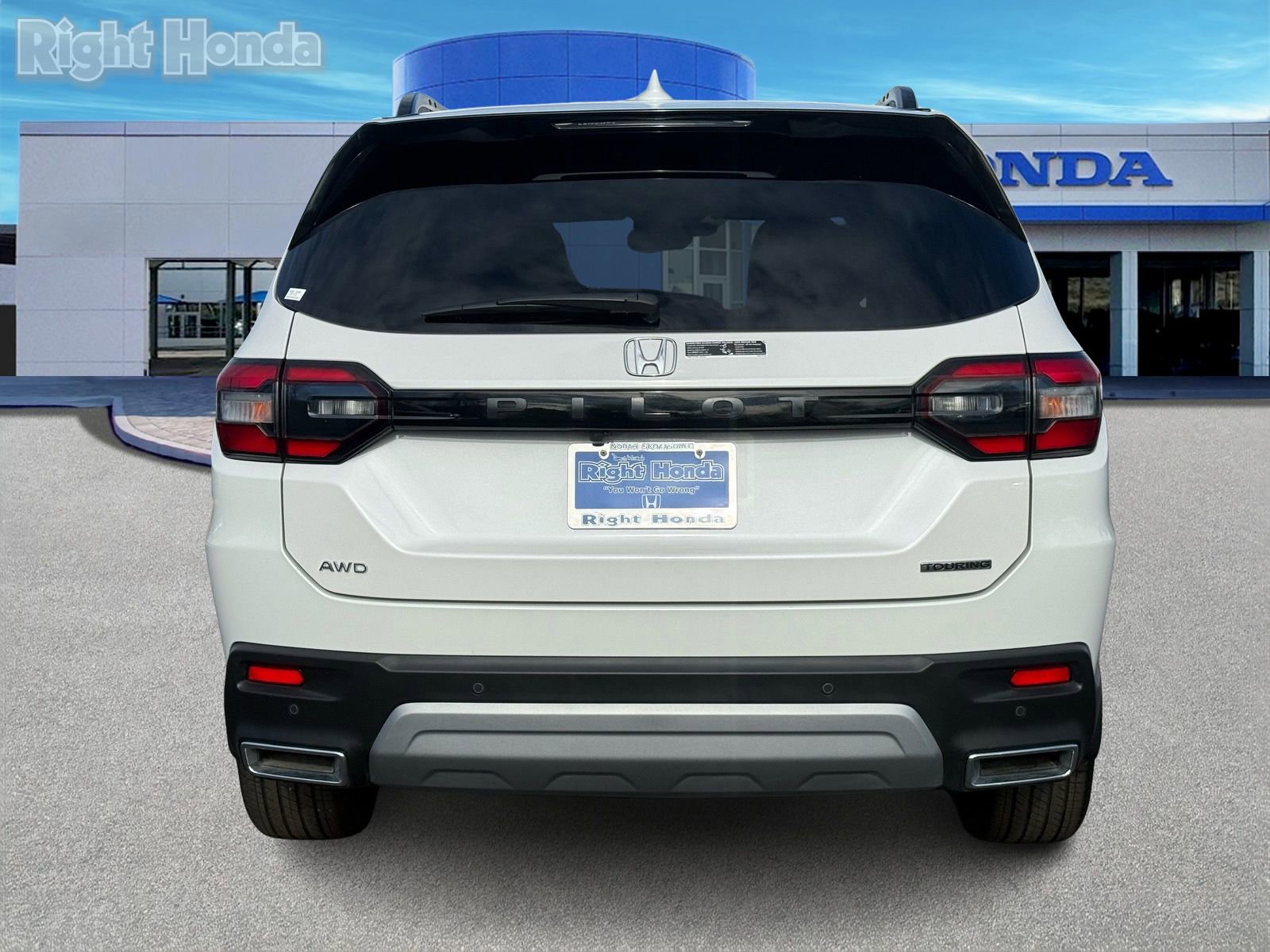 Certified 2025 Honda Pilot Touring image 7