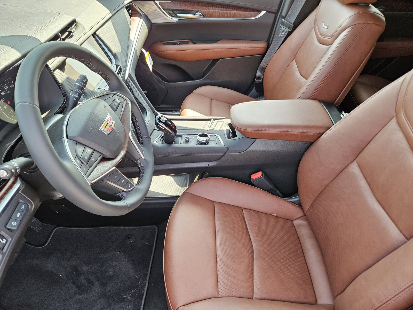 New 2026 Cadillac XT5 Premium Luxury w/ Driver Assist Package FWD image 9