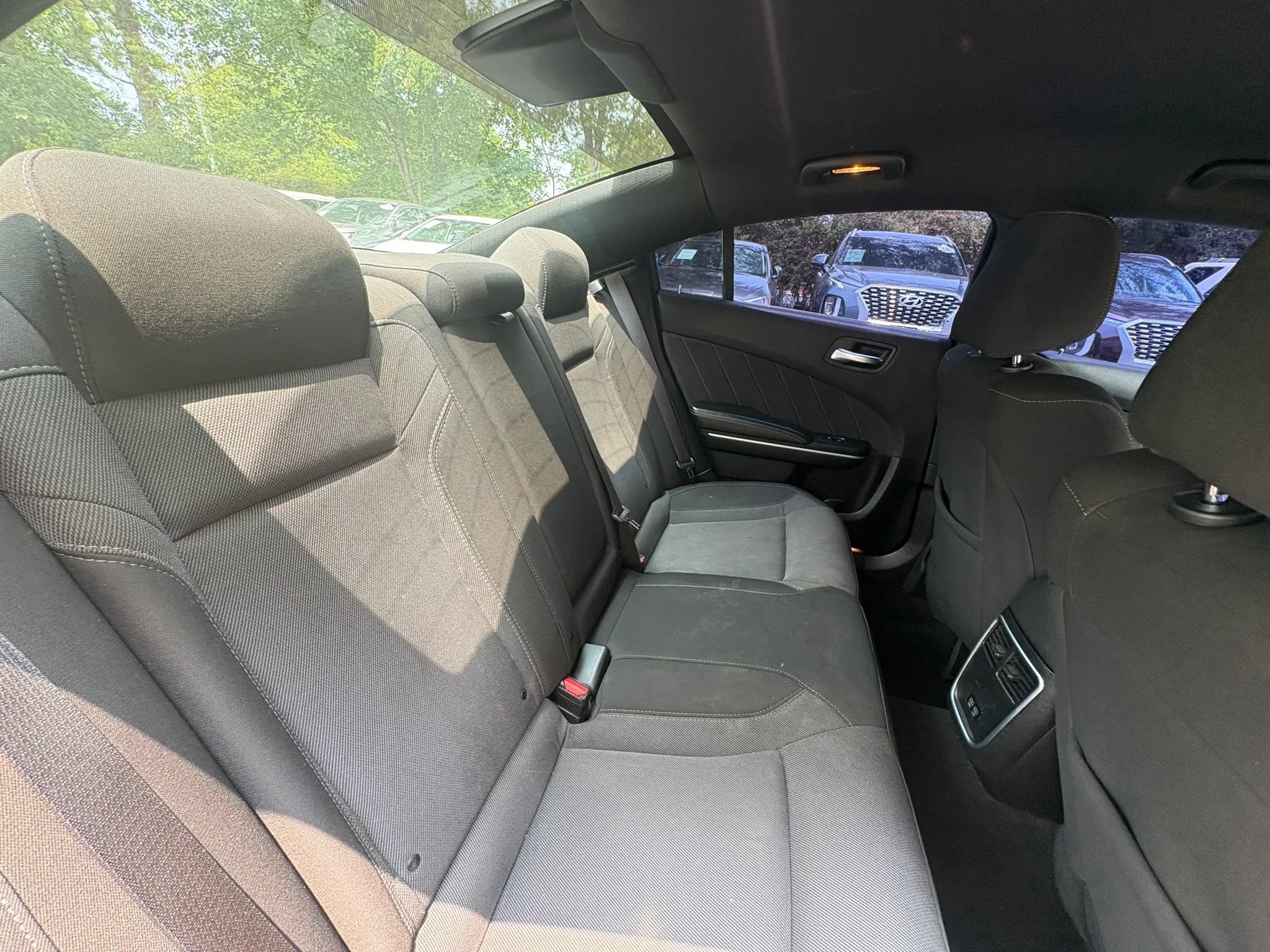 Used 2022 Dodge Charger SXT RWD image 13