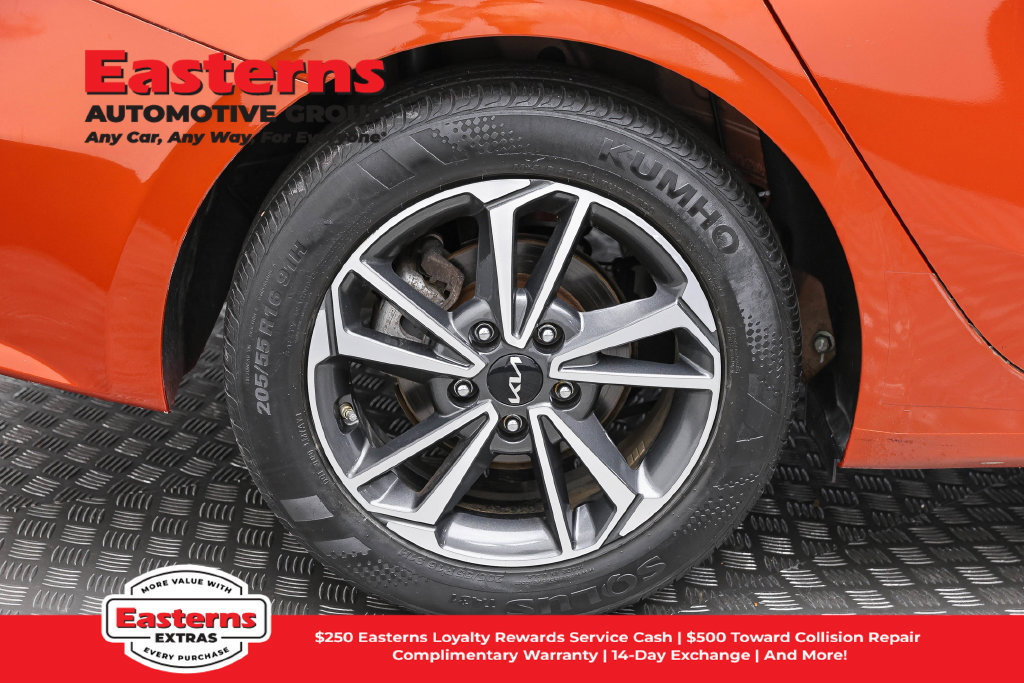 Used 2023 Kia Forte LXS w/ LXS Technology Package FWD image 30