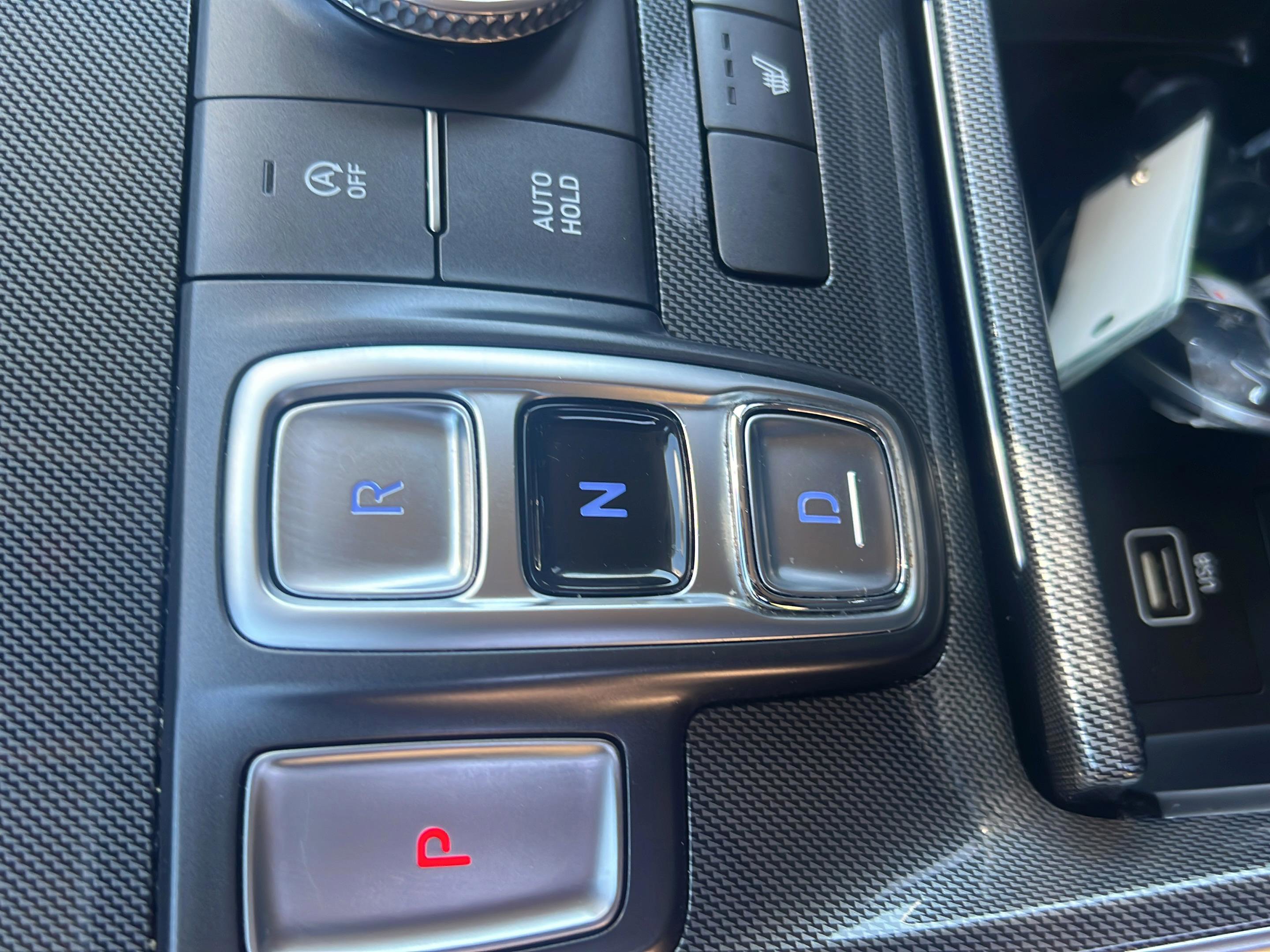 Certified 2022 Hyundai Santa Fe SEL image 17