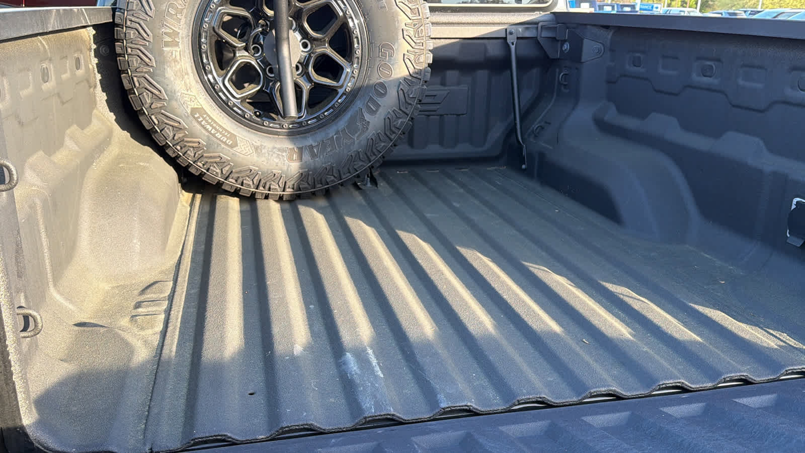 Certified 2024 Chevrolet Colorado ZR2 w/ ZR2 Bison Edition image 27