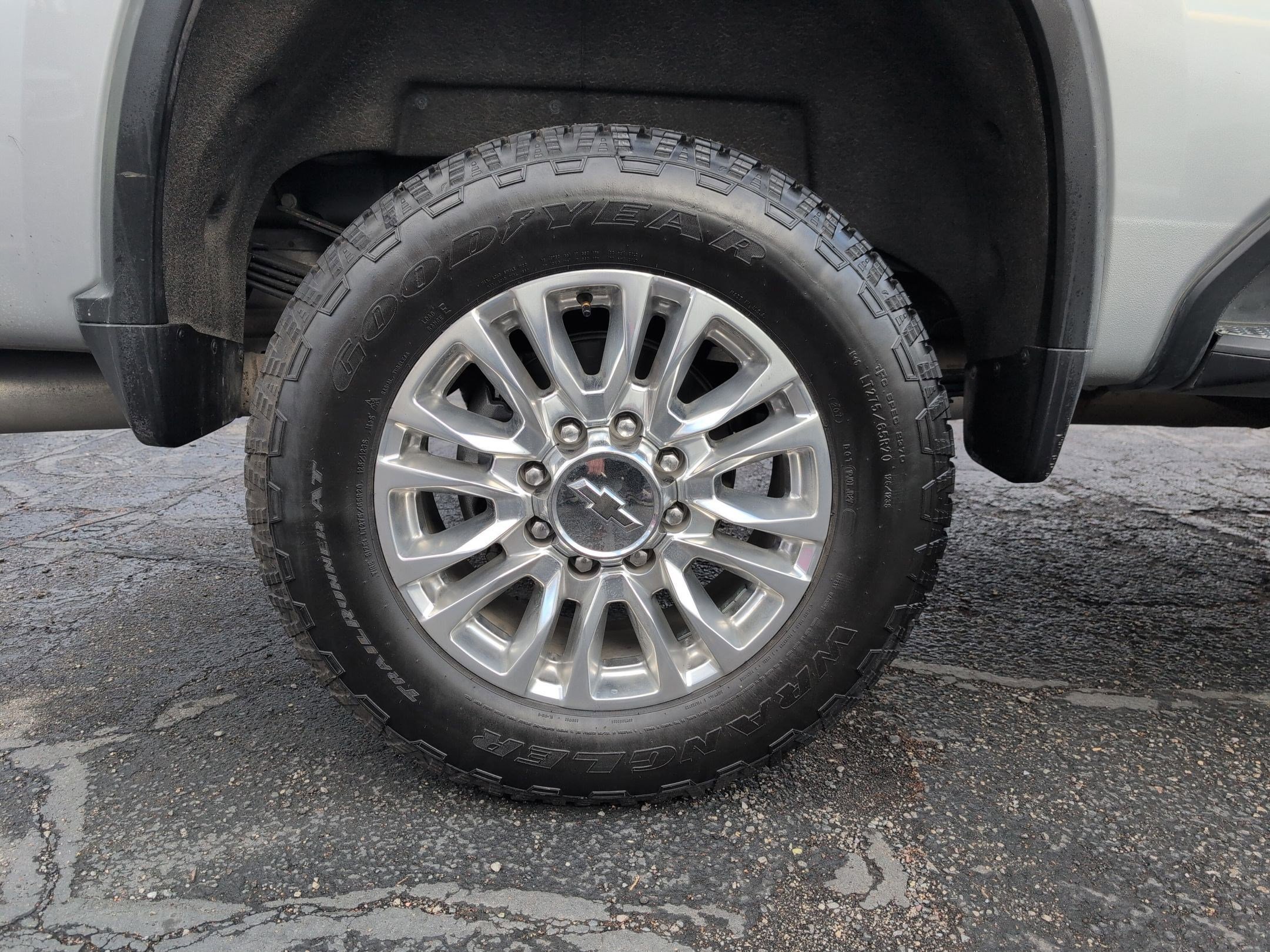 Certified 2022 Chevrolet Silverado 3500 High Country w/ Safety Package II image 13