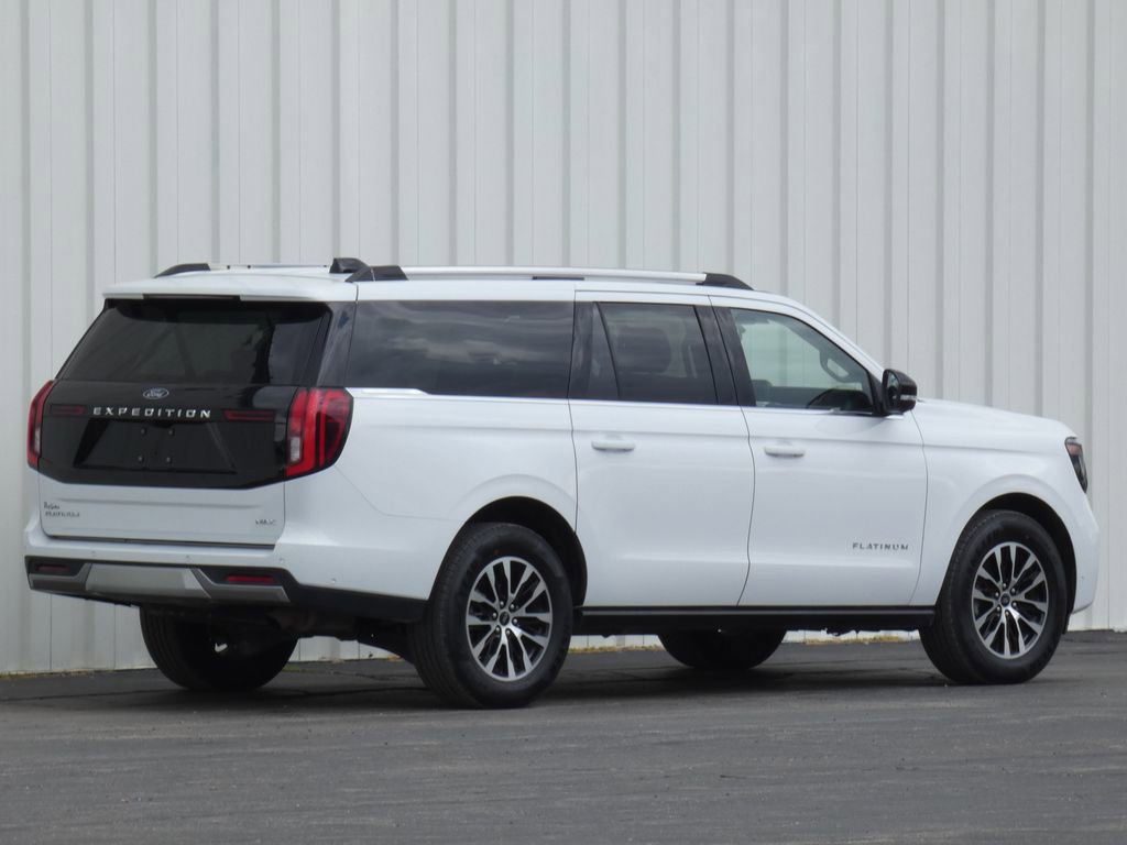 Used 2025 Ford Expedition Max Platinum AWD/4WD image 3