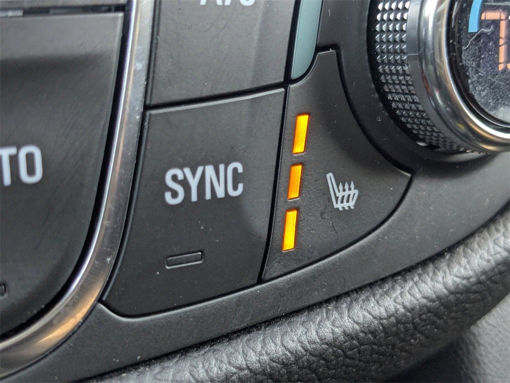 Used 2023 Chevrolet Equinox RS image 19