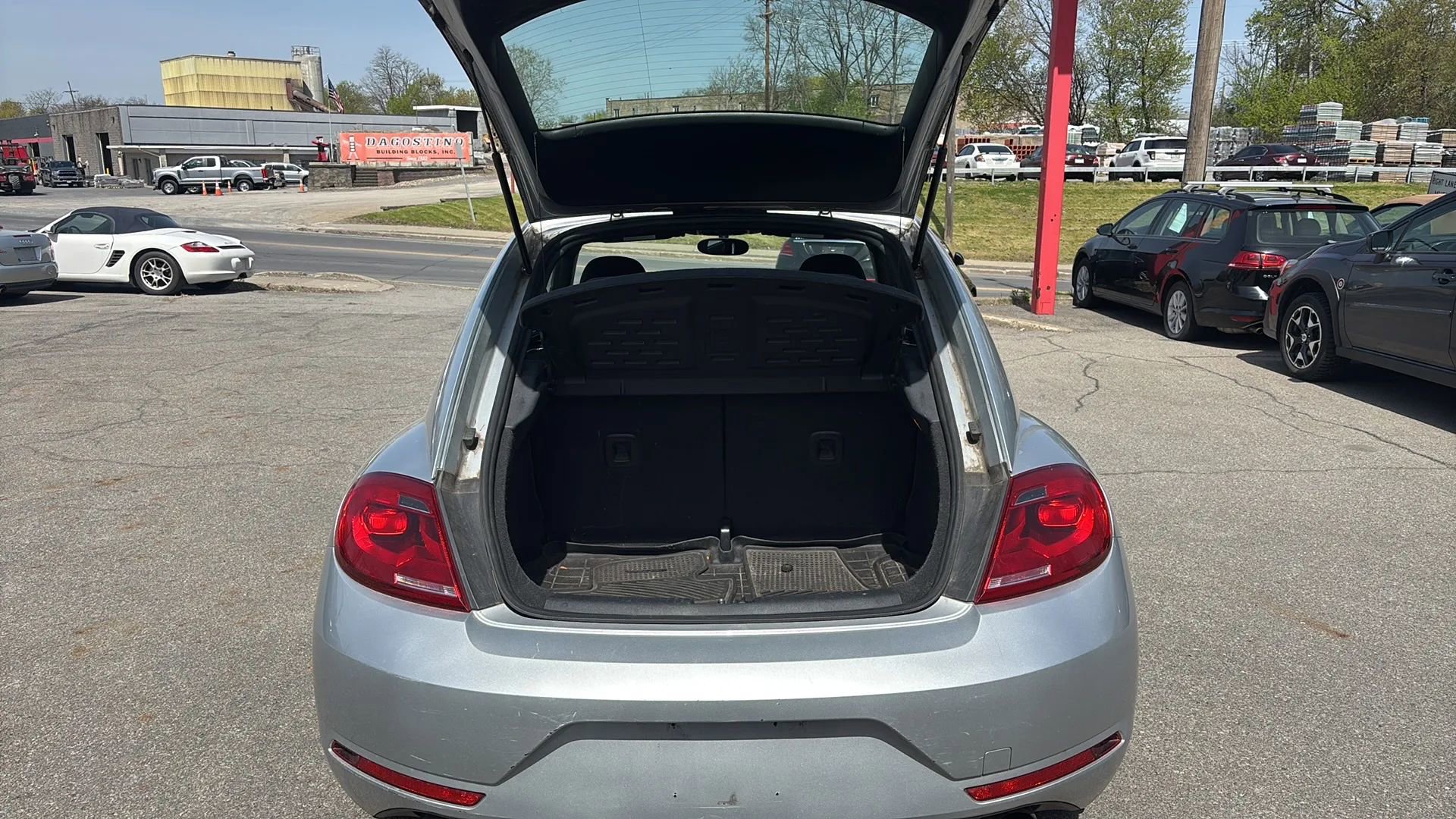 Used 2014 Volkswagen Beetle R-Line image 12