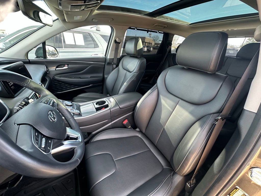 Used 2023 Hyundai Santa Fe SEL Premium w/ Cargo Package image 10