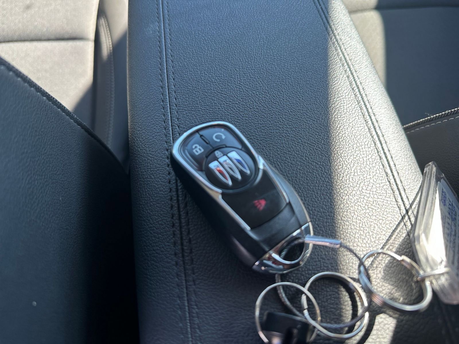 Used 2025 Buick Encore GX Preferred image 22