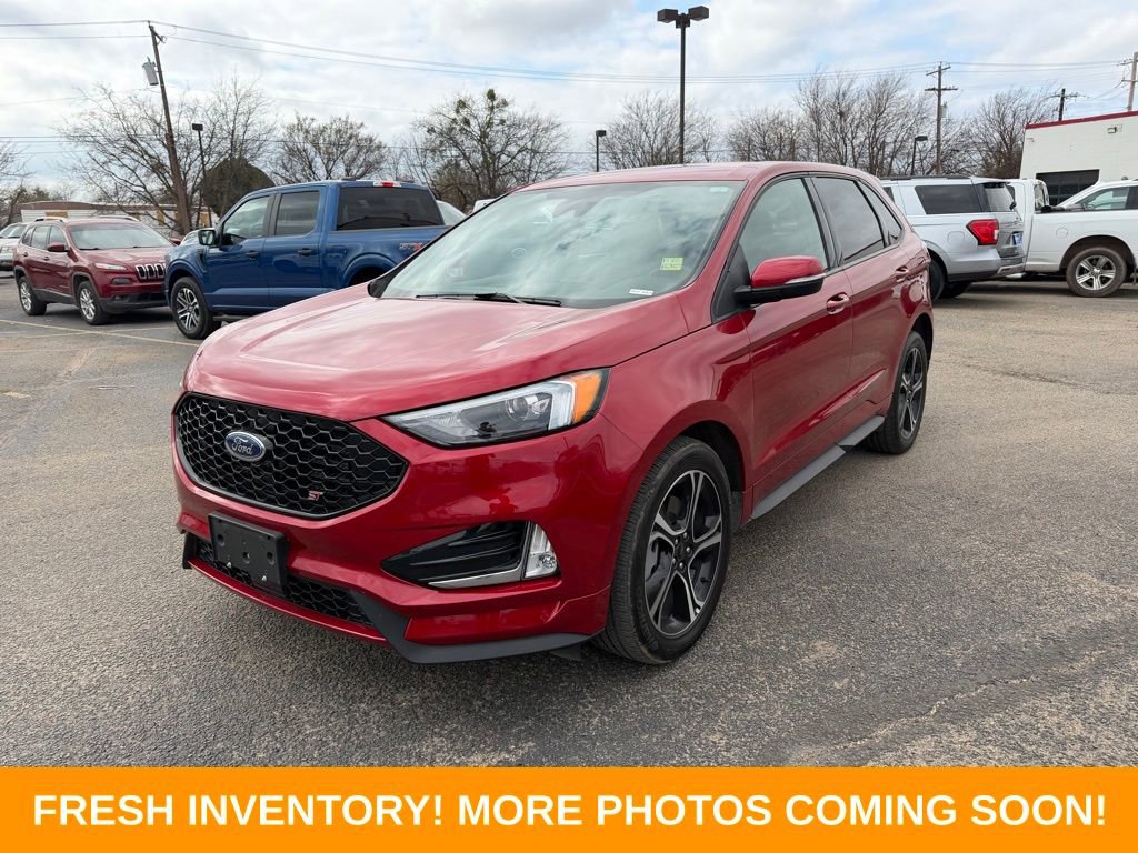 Used 2023 Ford Edge ST image 3