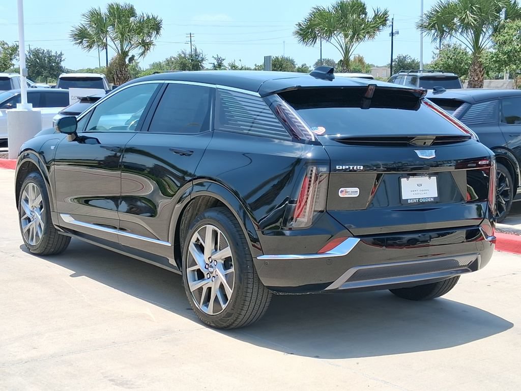 New 2026 Cadillac Optiq Luxury 1 RWD image 4